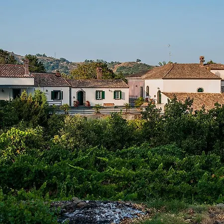 Holiday home Casa Vacanze Etna *